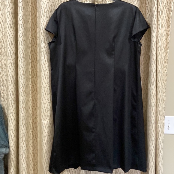 KWoman Black Dress with Pockets Size 24W - Picture 4 of 4